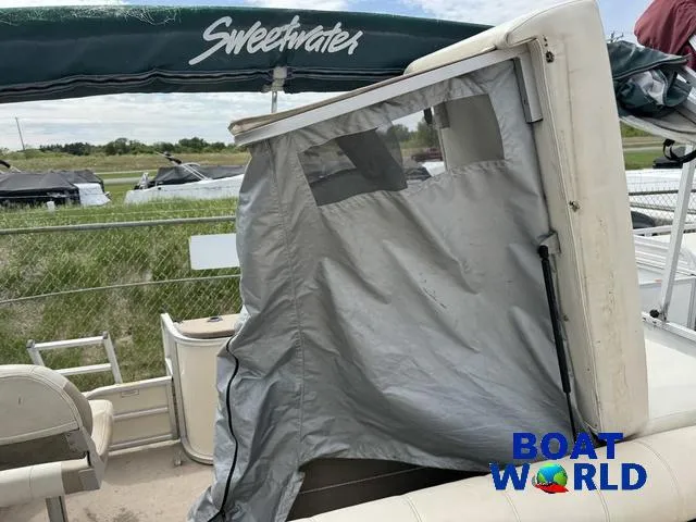 Slide: The Image of Sweetwater 2222 DF Pontoon WITH SEA LEGS 2004 - 9