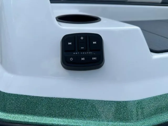 Slide: The Image of Axis Wake Research A Series A225 2025 - 15