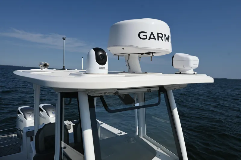 Slide: The Image of Drakkar 280 CC 2022 boat with Garmin radar on open water. - 20