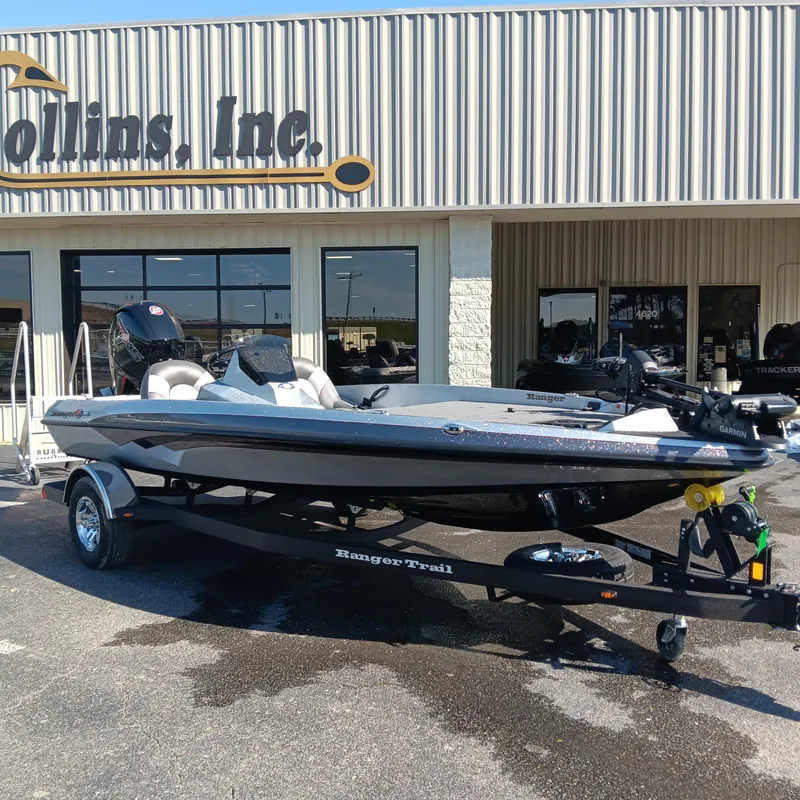 Slide: The Image of 2025 Ranger Z185 boat on trailer outside dealership. - 4