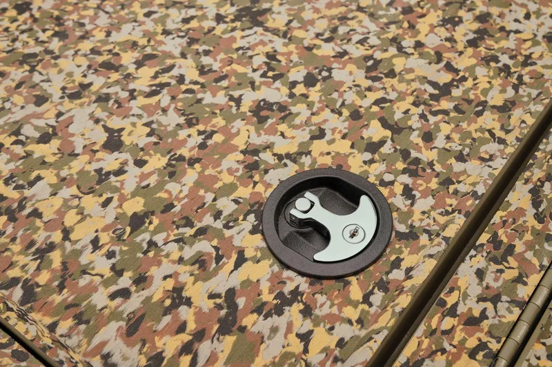 Slide: The Image of Tracker Grizzly 2072 CC Sportsman Kicker 2025 - 37