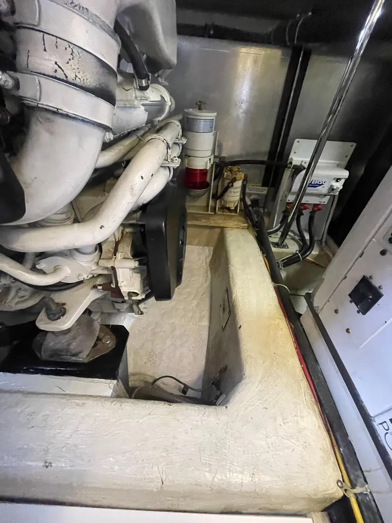 Slide: The Image of Carver Yachts 46 Motor Yacht 2006 - 100