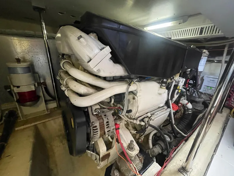 Slide: The Image of Carver Yachts 46 Motor Yacht 2006 - 102