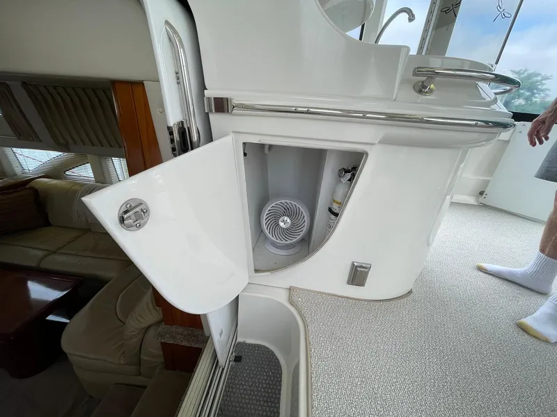 Slide: The Image of Carver Yachts 46 Motor Yacht 2006 - 93