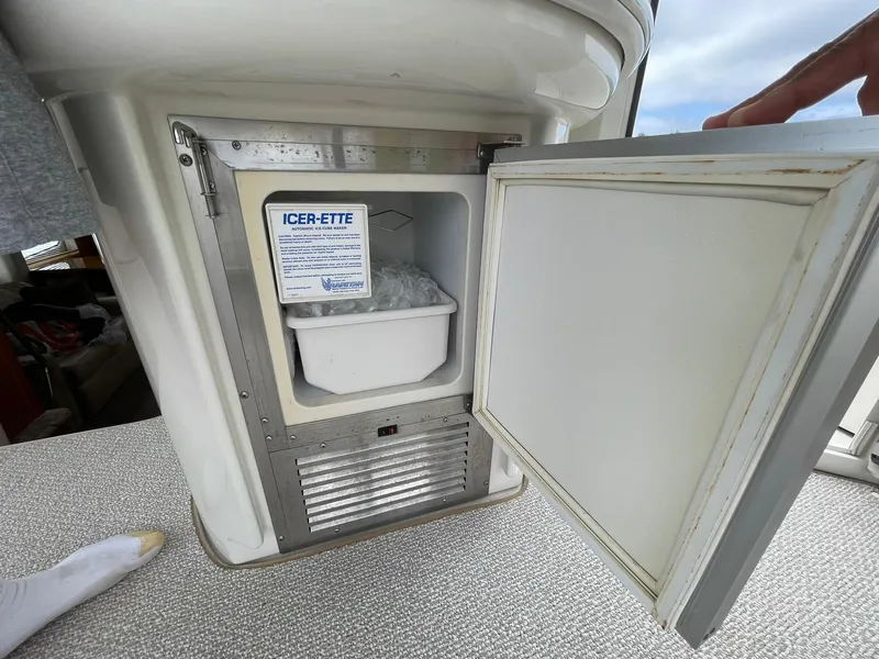 Slide: The Image of AFT DECK WET BAR ICEMAKER - 94