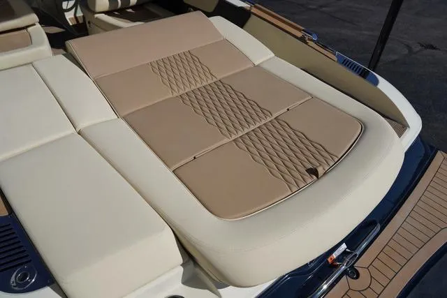 Slide: The Image of Chris-Craft Sportster 25 2025 - 20