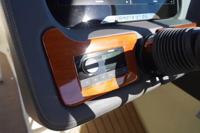 Slide: The Image of Chris-Craft Sportster 25 2025 - 25