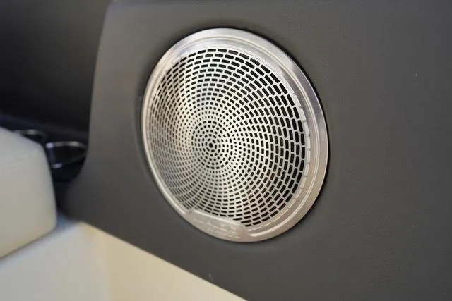 Slide: The Image of Chris-Craft Sportster 25 2025 - 33