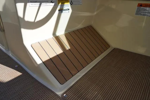 Slide: The Image of Chris-Craft Sportster 25 2025 - 35