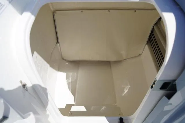 Slide: The Image of Bayliner Trophy T22SC 2025 - 13