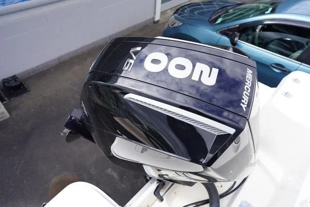 Slide: The Image of Bayliner Trophy T22SC 2025 - 26