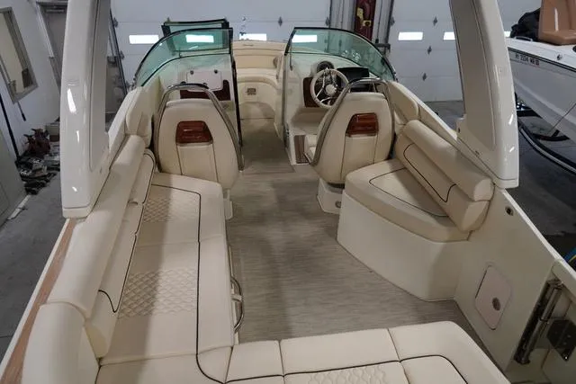 Slide: The Image of Chris-Craft Launch 28 GT 2025 - 10