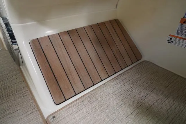 Slide: The Image of Chris-Craft Launch 28 GT 2025 - 32