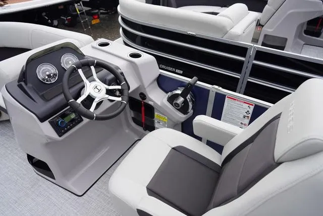 Slide: The Image of Harris CRUISER 190 SL 2025 - 21