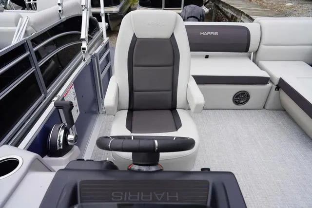 Slide: The Image of Harris CRUISER 190 SL 2025 - 27