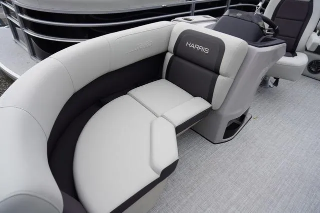 Slide: The Image of Harris CRUISER 190 SL 2025 - 31