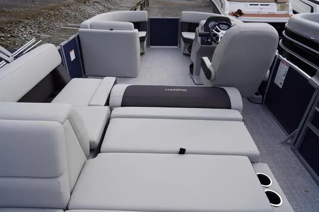 Slide: The Image of Harris CRUISER 190 SL 2025 - 8