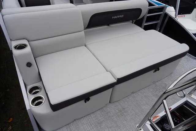 Slide: The Image of Harris Cruiser 210 SL 2025 - 12