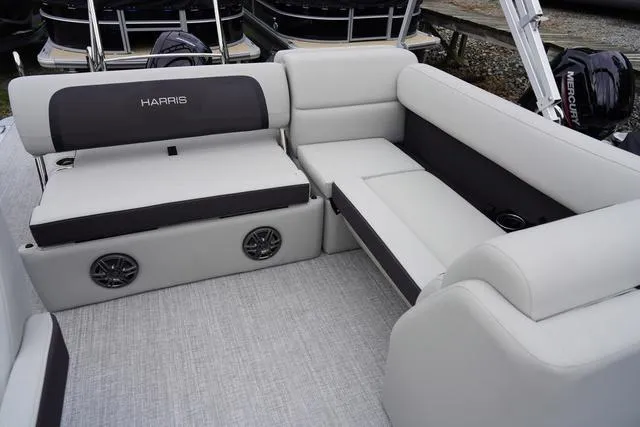 Slide: The Image of Harris Cruiser 210 SL 2025 - 15