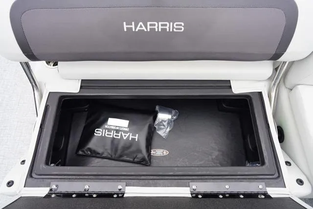 Slide: The Image of Harris Cruiser 210 SL 2025 - 16