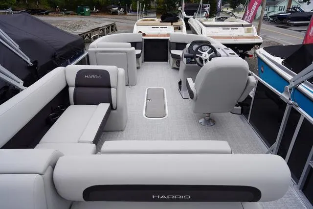 Slide: The Image of Harris Cruiser 210 SL 2025 - 20