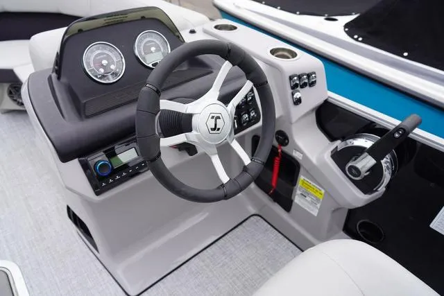 Slide: The Image of Harris Cruiser 210 SL 2025 - 30