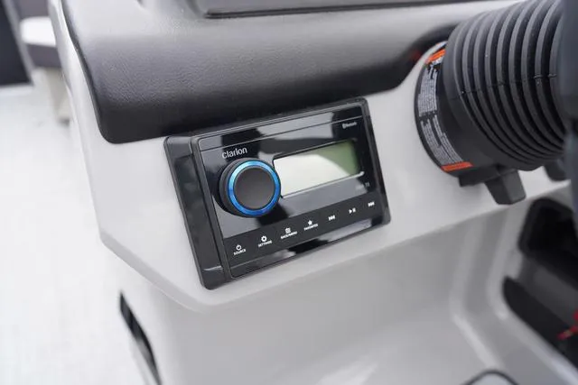 Slide: The Image of Harris Cruiser 210 SL 2025 - 31