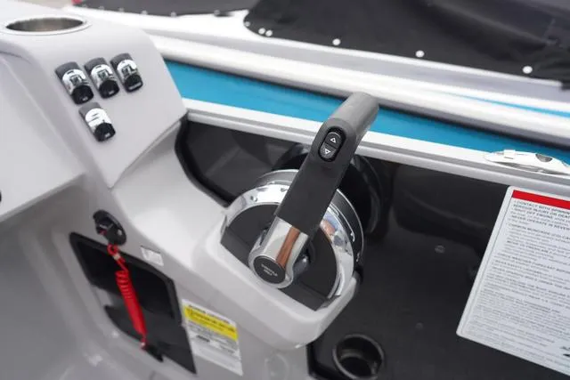 Slide: The Image of Harris Cruiser 210 SL 2025 - 34