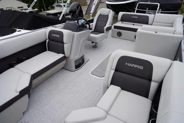 Slide: The Image of Harris Cruiser 210 SL 2025 - 37