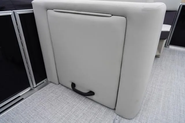 Slide: The Image of Harris Cruiser 210 SL 2025 - 46