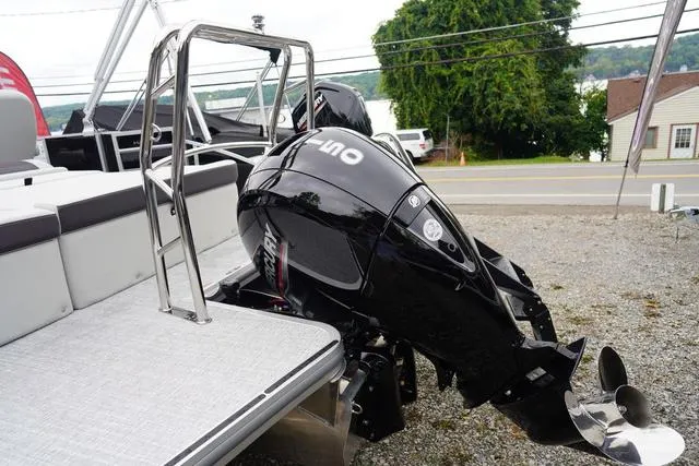 Slide: The Image of Harris Cruiser 210 SL 2025 - 5