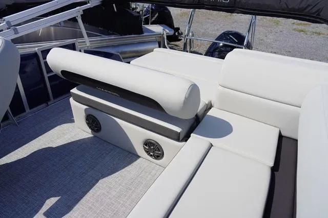 Slide: The Image of Harris Cruiser 210 SL 2025 - 15