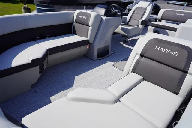 Slide: The Image of Harris Cruiser 210 SL 2025 - 34