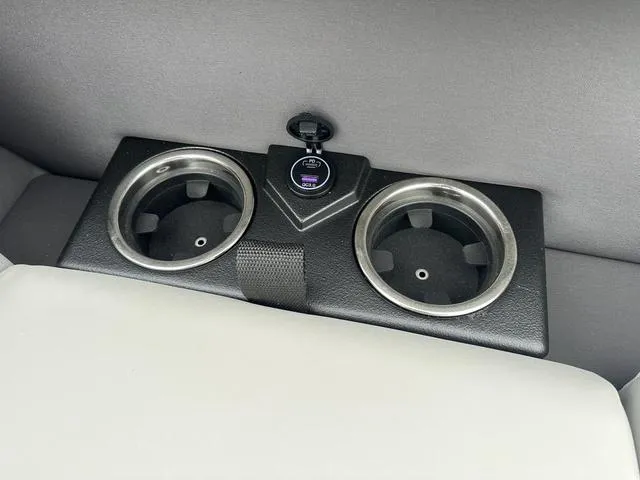 Slide: The Image of Harris Cruiser 210 2025 - 28