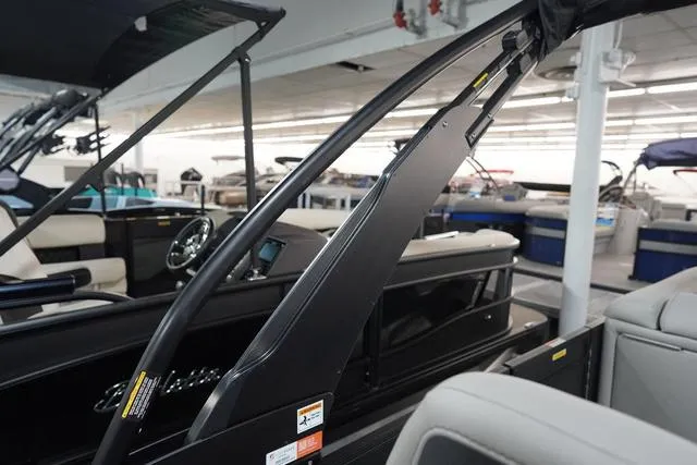 Slide: The Image of 2025 Barletta Corsa 23UC boat interior with modern design and sleek features. - 16