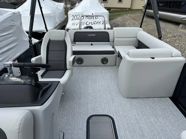 Slide: The Image of Harris CRUISER 250 SL 2025 - 12