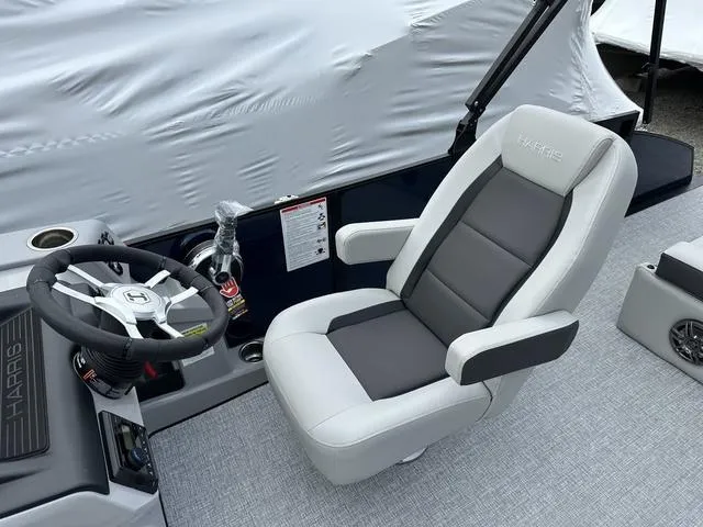 Slide: The Image of Harris CRUISER 250 SL 2025 - 16