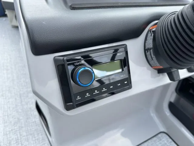 Slide: The Image of Harris CRUISER 250 SL 2025 - 19