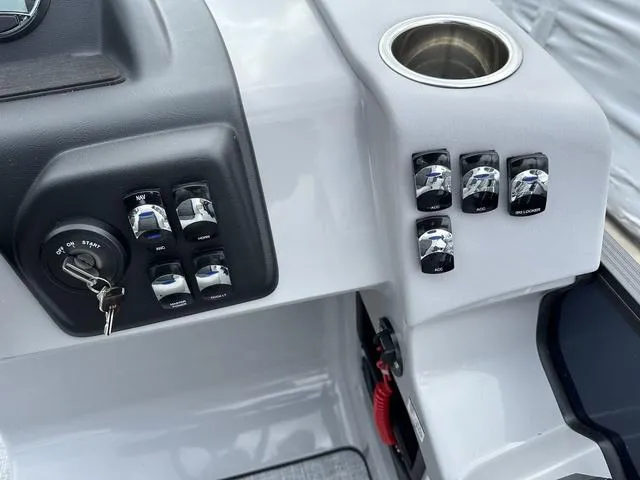 Slide: The Image of Harris CRUISER 250 SL 2025 - 20