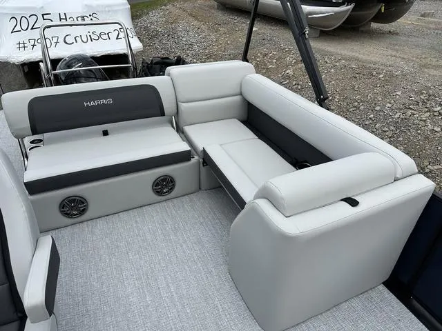 Slide: The Image of Harris CRUISER 250 SL 2025 - 25