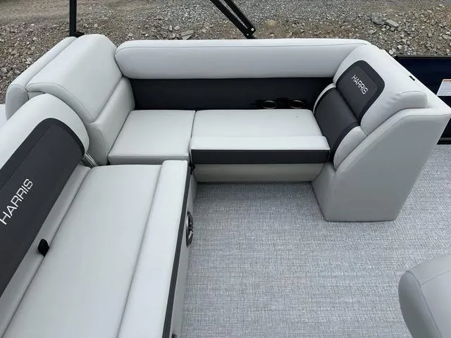 Slide: The Image of Harris CRUISER 250 SL 2025 - 27