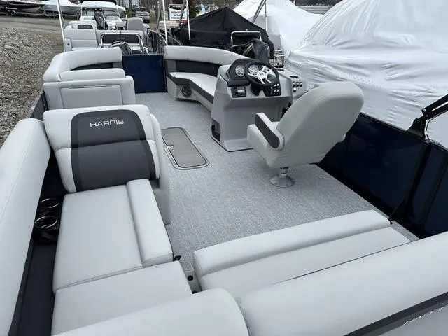 Slide: The Image of Harris CRUISER 250 SL 2025 - 35