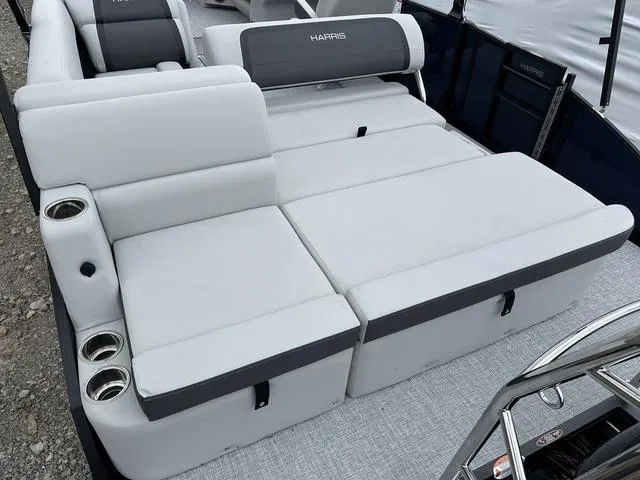 Slide: The Image of Harris CRUISER 250 SL 2025 - 37