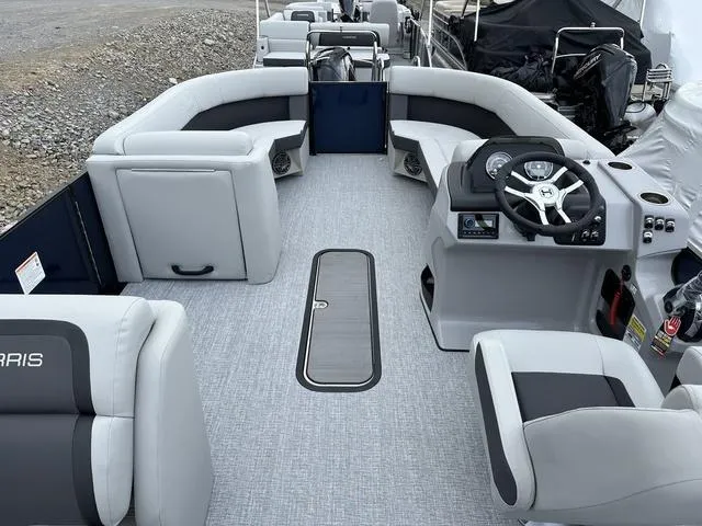 Slide: The Image of Harris CRUISER 250 SL 2025 - 42