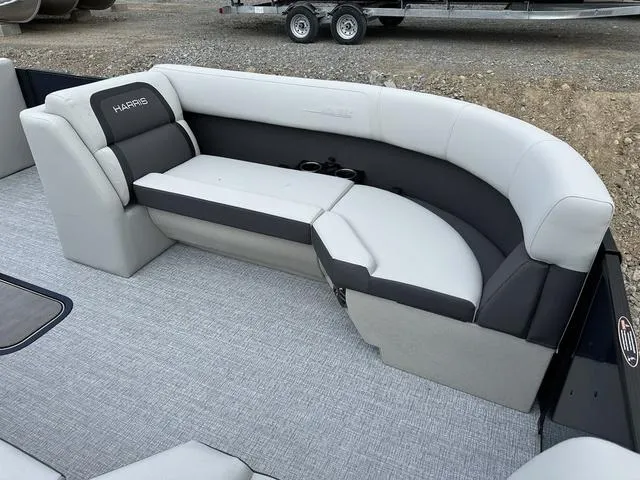 Slide: The Image of Harris CRUISER 250 SL 2025 - 7