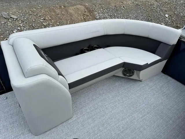 Slide: The Image of Harris CRUISER 250 SL 2025 - 9