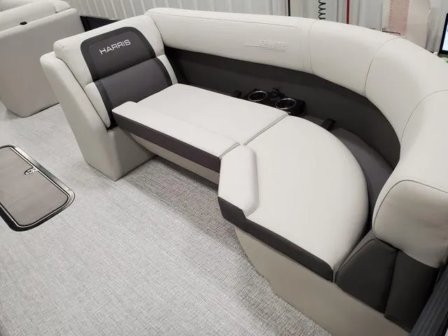 Slide: The Image of Harris CRUISER 230 SL 2025 - 15