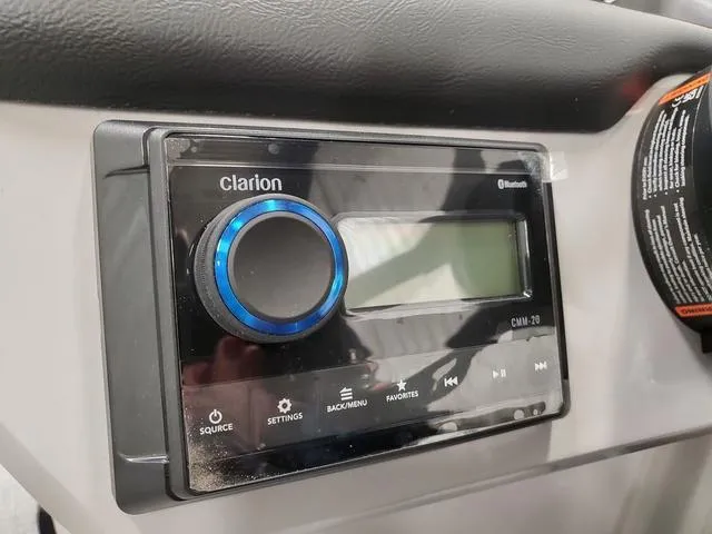 Slide: The Image of Harris CRUISER 230 SL 2025 - 19