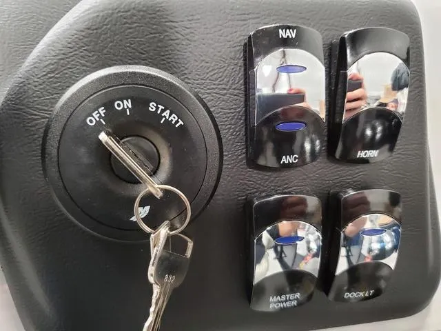 Slide: The Image of Harris CRUISER 230 SL 2025 - 20