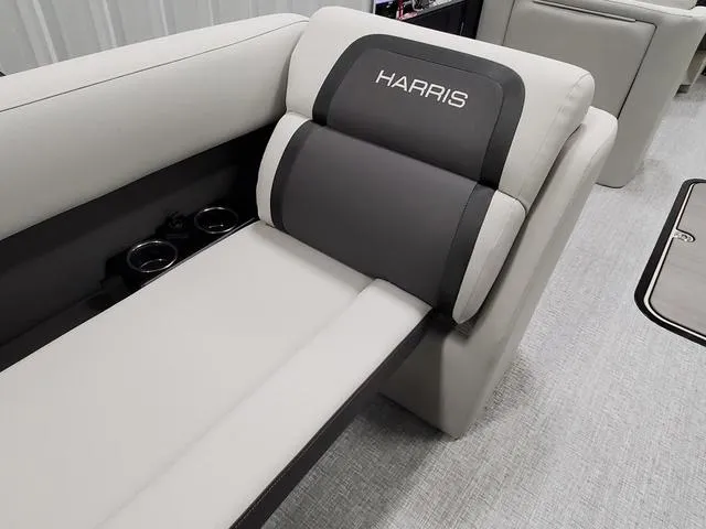 Slide: The Image of Harris CRUISER 230 SL 2025 - 28